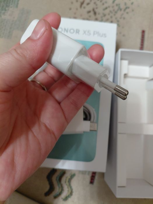 Телефон Honor X5. 64гб.