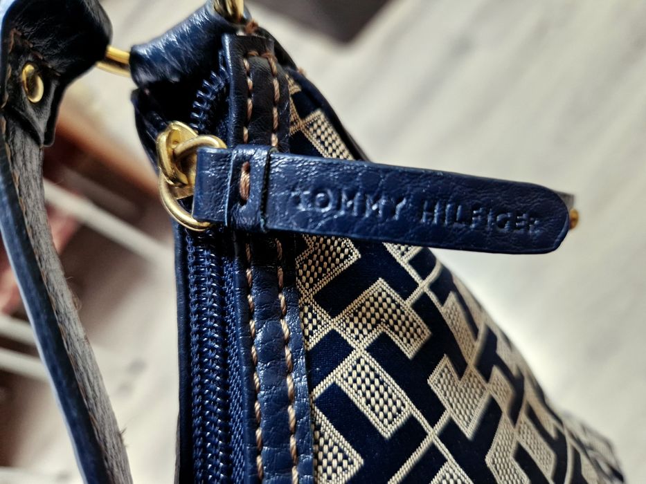Дамска чанта Tommy Hilfiger