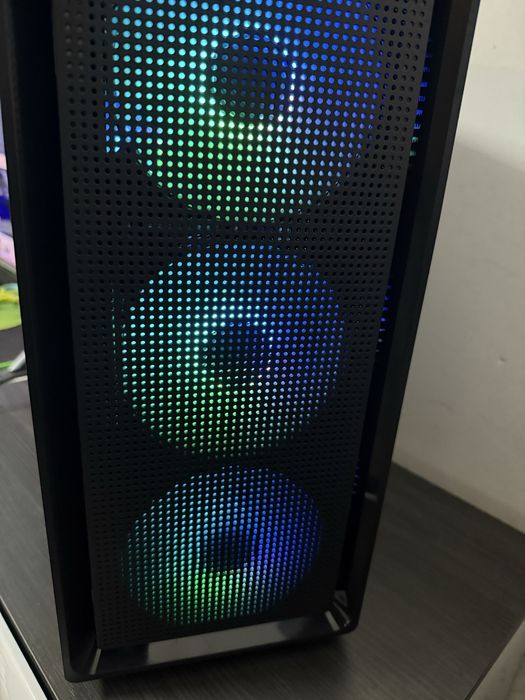 Vand schimb PC Gaming i5 13400 16Gb RTX 4060Ti SSD 500Gb 2 ani Garanti