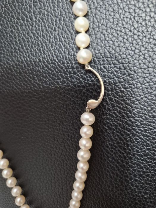 Брэндовое колье фирма Misaki натуральный жемчуг и серебро.НОВАЯ