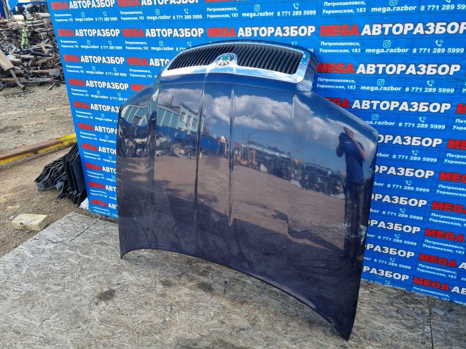 Капот на Skoda SuperB