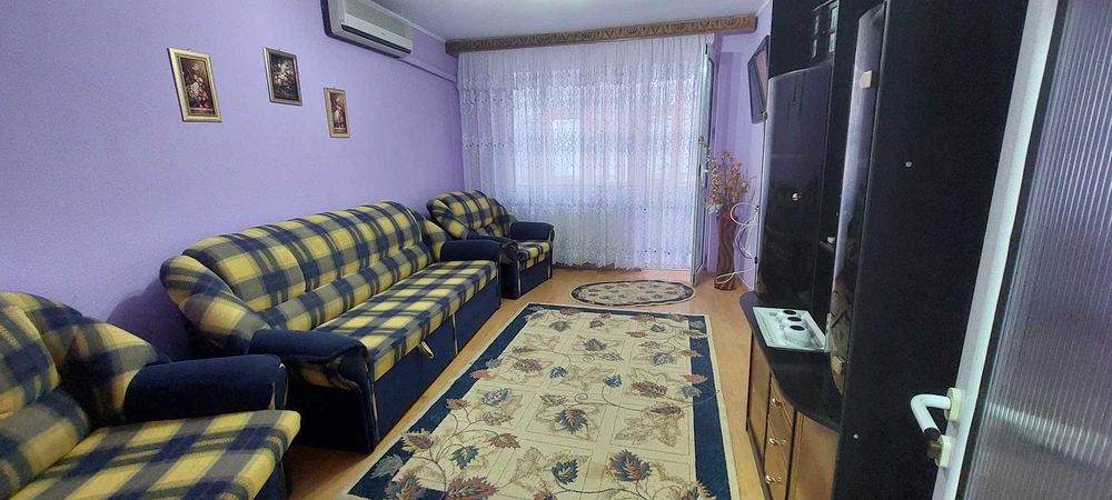 Închiriez apartament 2 camere – Micro 17