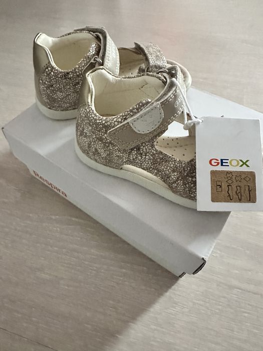 Детски самдали Geox