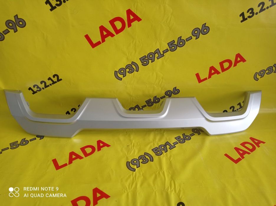 X- rey kros orqa bumfer nakladka sotiladi