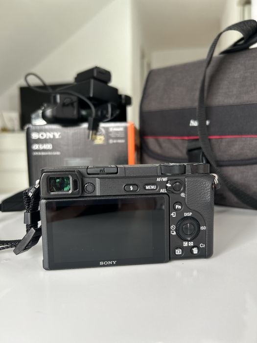 SONY A6400 cu toate accesoriile