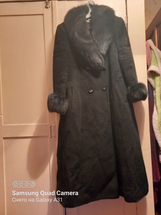 Продам срочно зимнее пальто