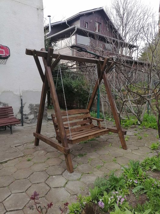 Дьрвени люлка за двор, нова
