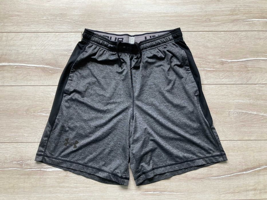 Under Armour Heatgear Loose къси панталони къс панталон шорти M
