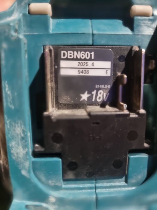 Pistol cuie makita dbn 601