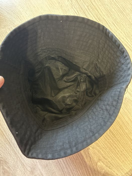 Шапка  с лого Stranger Things