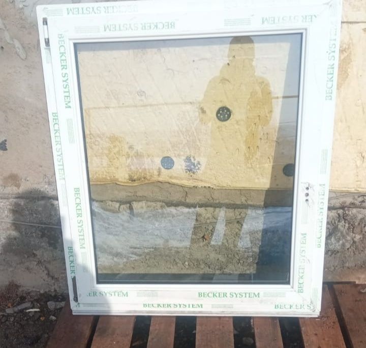 Продам окна  срочно срочно  для контейнеров