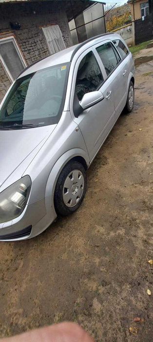 Vând Opel  Astra  H Caravan.