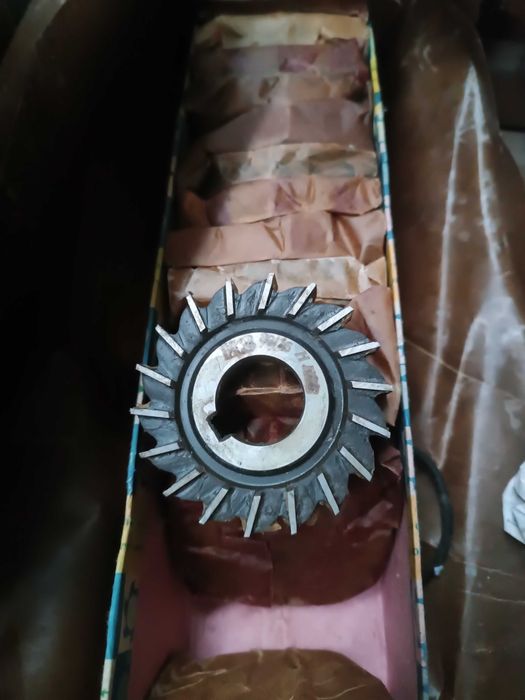 Фрезери за метал