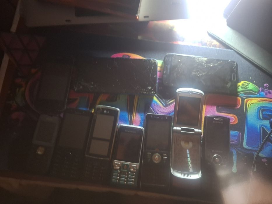 Vând telefoane vechi (10 bucăți)