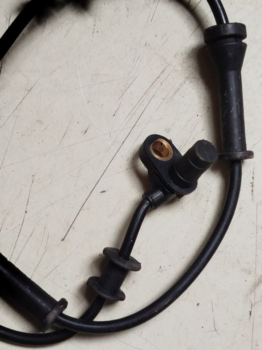 Сензор ABS за Нисан Навара или Патфендер