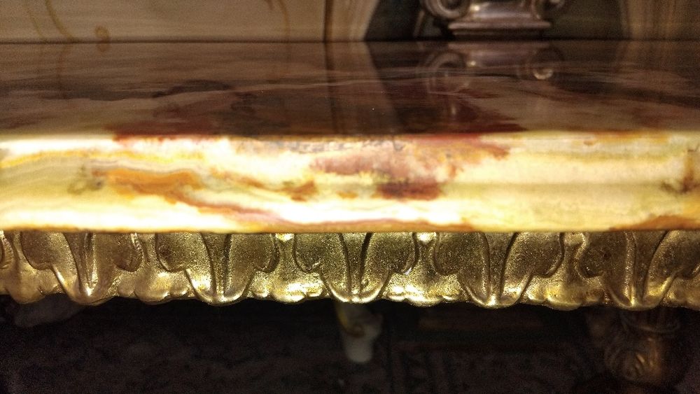 Холна маса мрамор и бронз