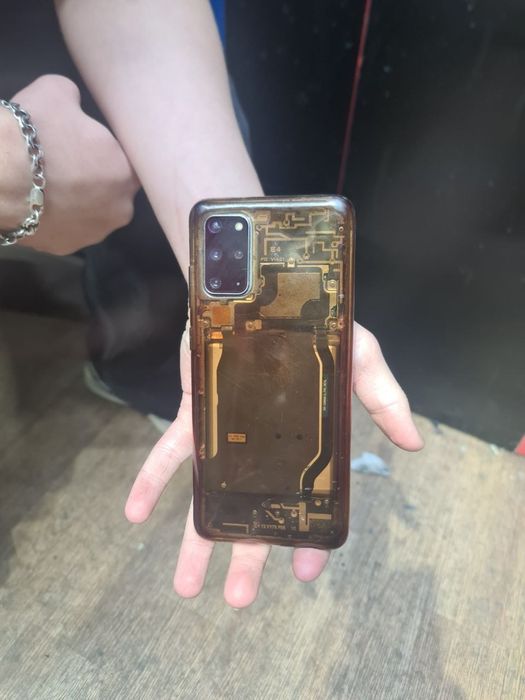 Samsung s20+ обмен