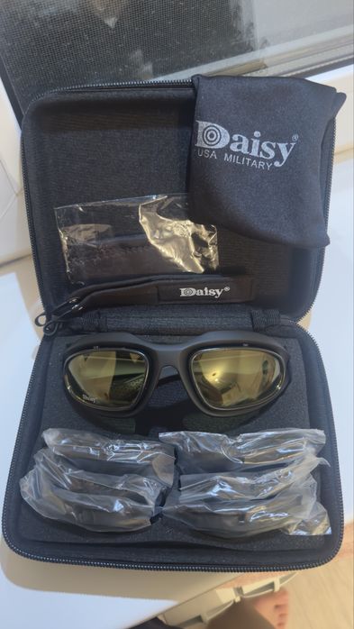 Daisy очки продам