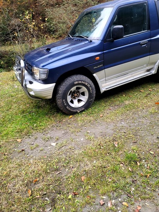 Vând sau dezmembrez Mitsubishi pajero motor 2.8 cutie manuala