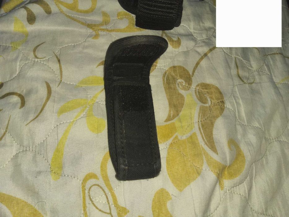Кобур за пистолет, пълнител...