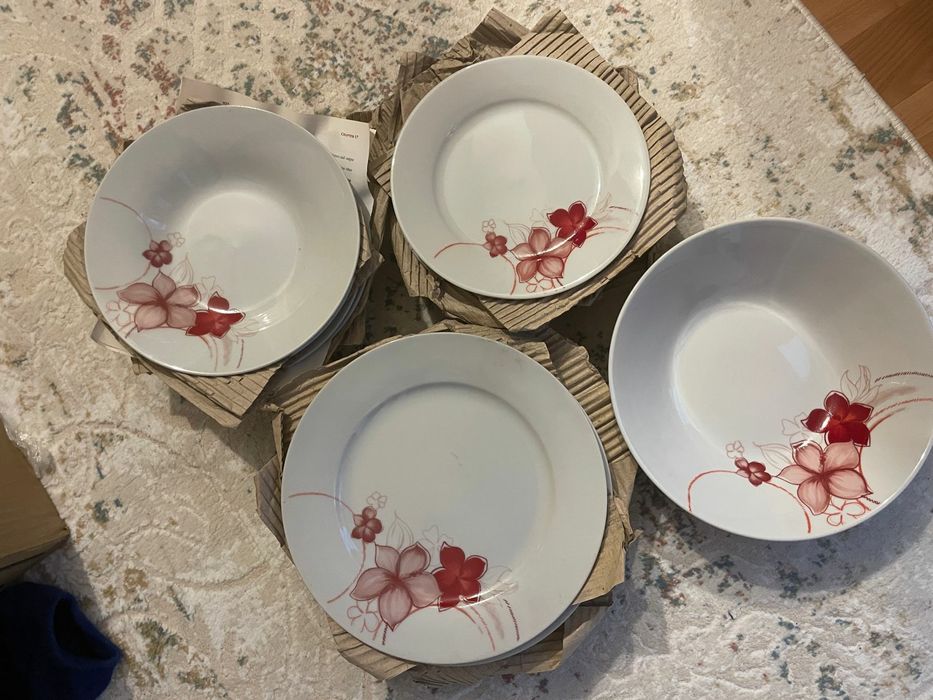 Срочно столовый 6 персонный сервиз Турецкий