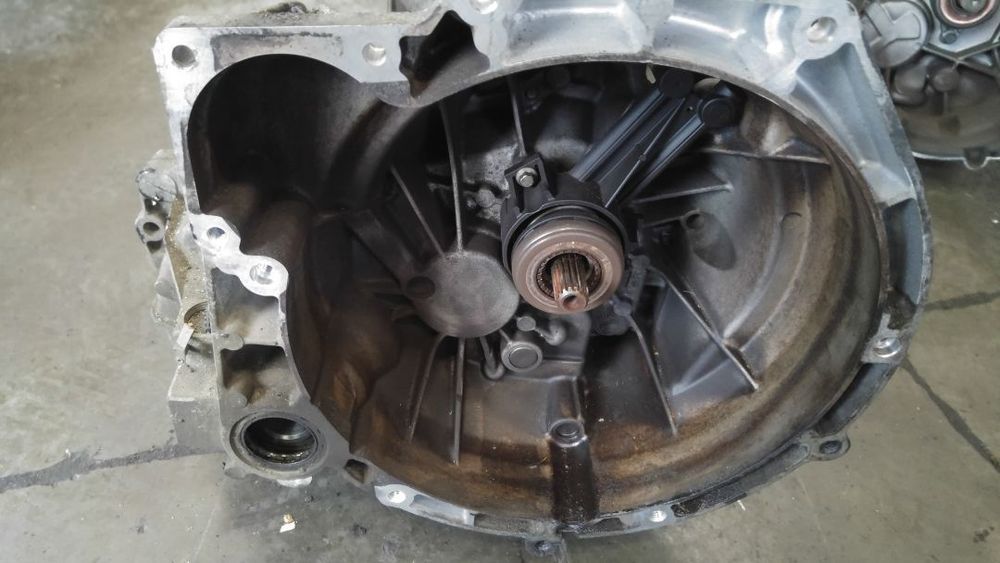 Cutie viteze manuala 1.4 tdci f6jb ford fiesta 5 rf2n1r-7f096-ab