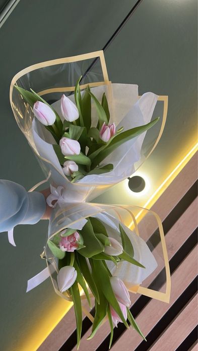 Тюльпаны к 8 марта