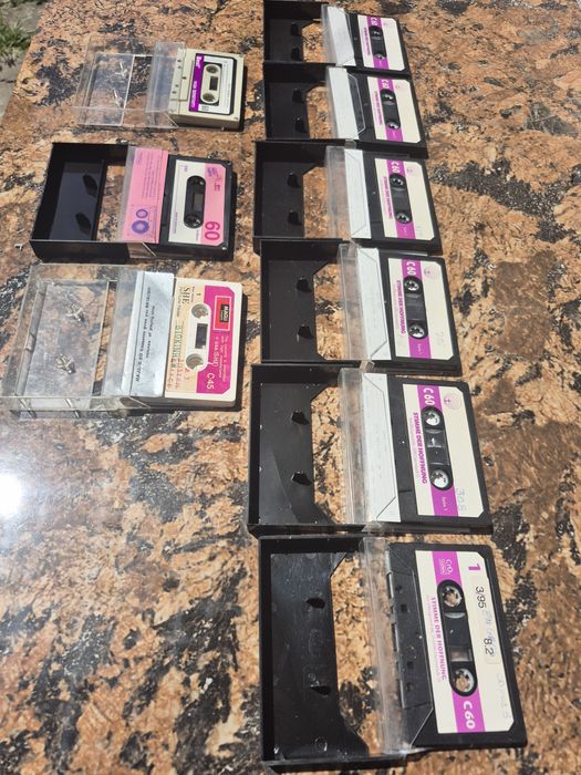 Vând Lot 9 casete audio originale muzica mixta de 45-60 minute foarte bune pentru reinregistrare