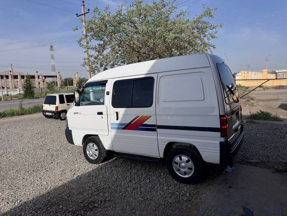 Damas kombi sotiladi.