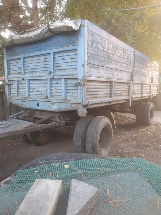 Продам камаз бортовой