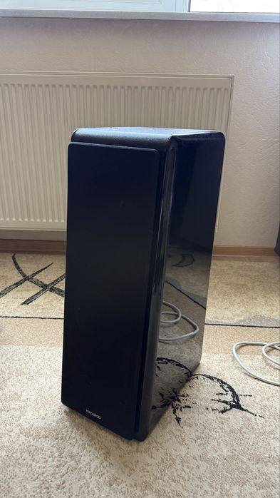 Продам колонки Microlab solo19