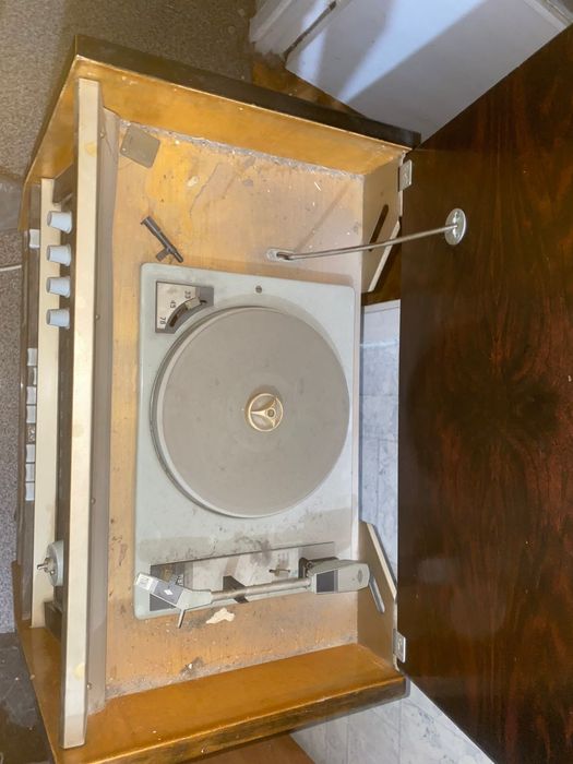 Продам Радиоолу VEF Rapsodija