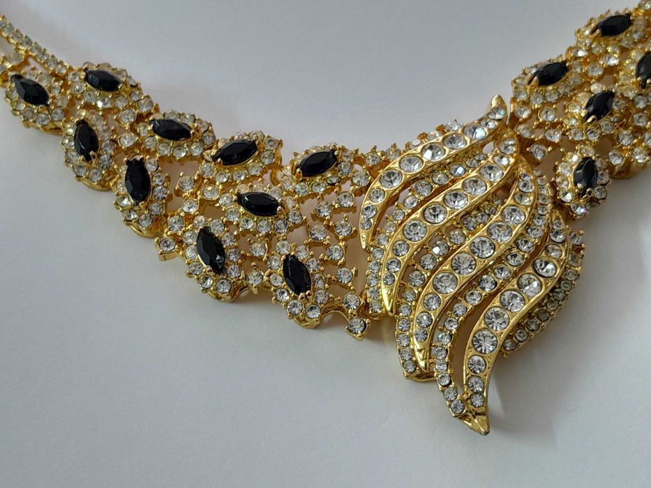 Colier Oscar De La Renta, metal nobil placat aur, safire albe și negre