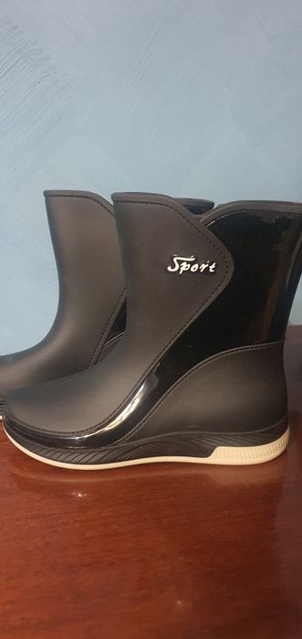 Сапожки резиновые