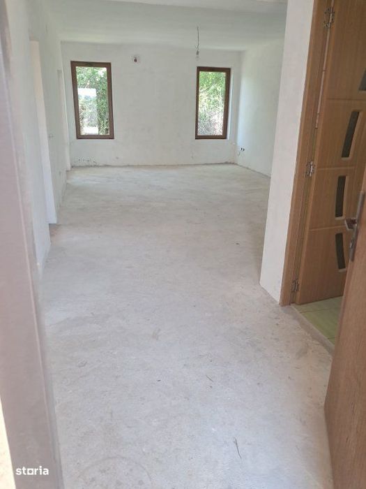 Casa Individuala Cu Teren De 3700Mp Bacu Str Ciorogarlei