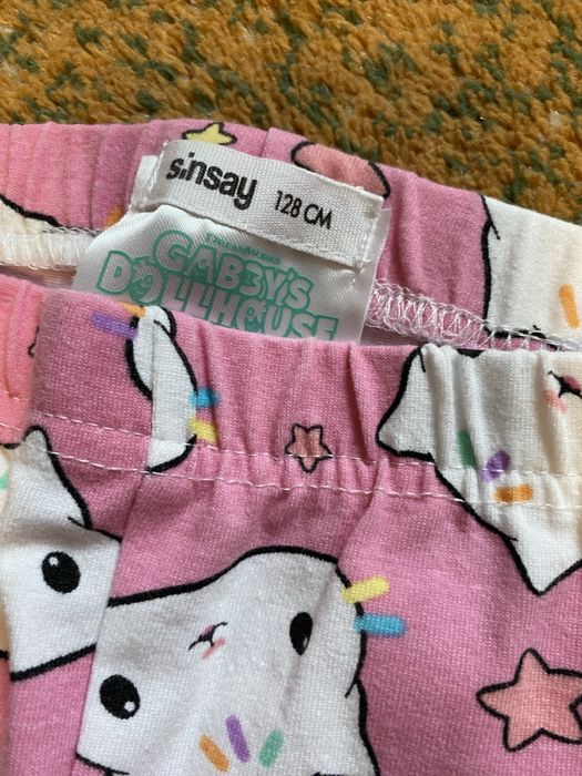 Vând set pentru fete (Gabby’s dollhouse), mărimea 128