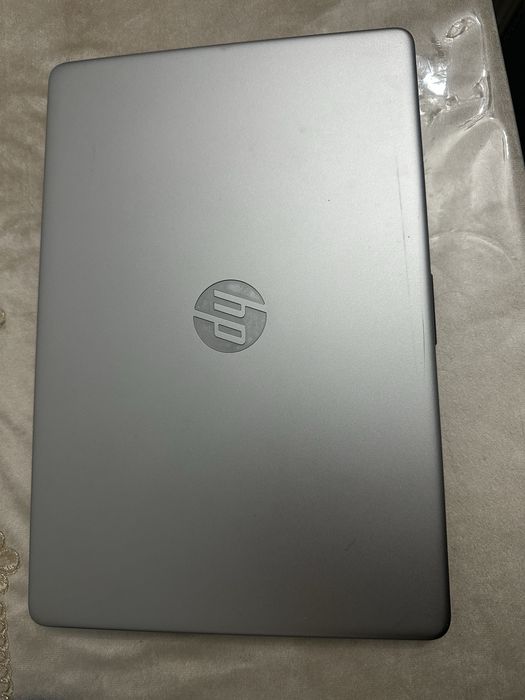 Noutbuk sotiladi hp