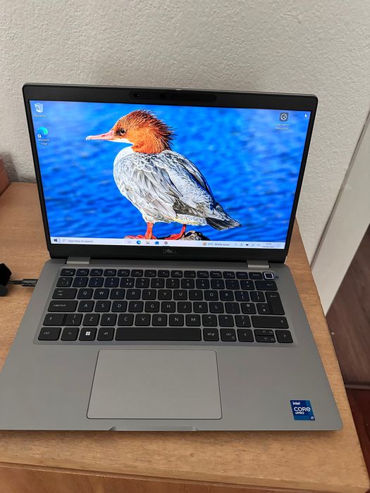 Dell Latitude 5320 - full touch screen, 32GB RAM, i7 pro
