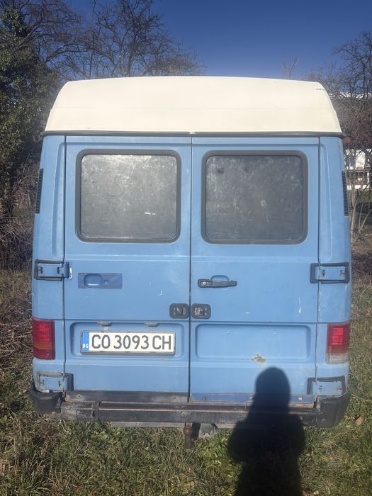 Мерцедес MB 100 Д