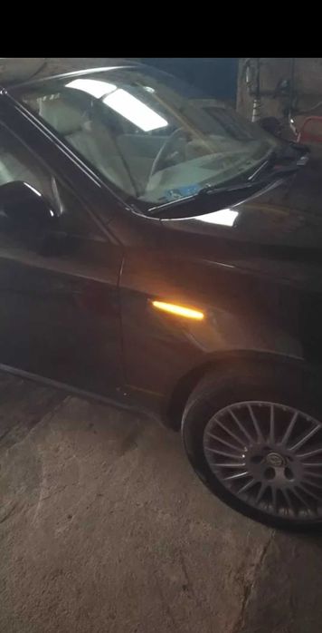 Кристални супер ярки LED Динамични  мигачи за Alfa Romeo 159 + подарък