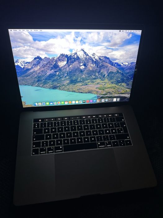 Macbook pro 2018 16/512/pro 560X Гаранция