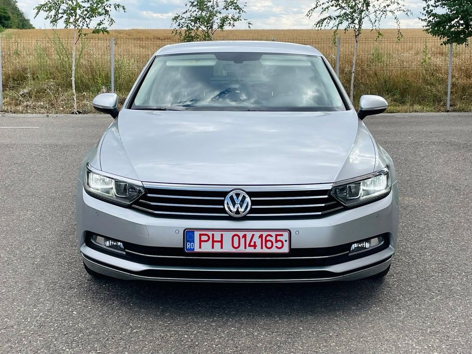 Volkswagen Passat B8 2017 Highline 2.0 TDI 190 cp DSG / 154.000 km /