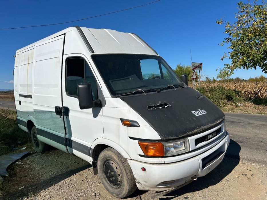 Dezmembrez iveco daily motor 2.8 turbo sau vând întreg