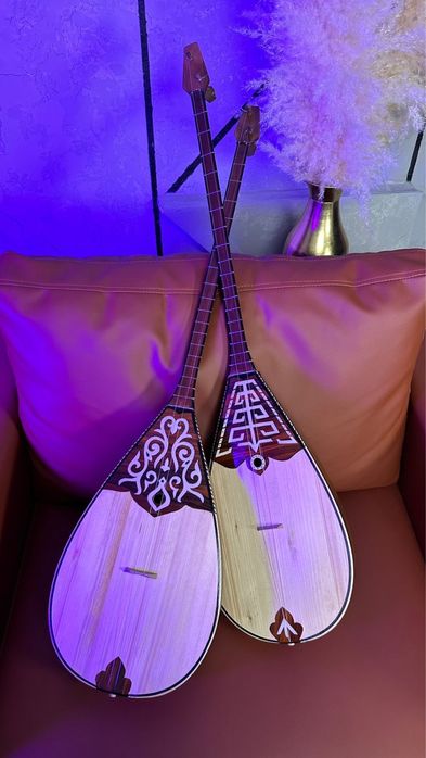 Продам домбыра ,чехол