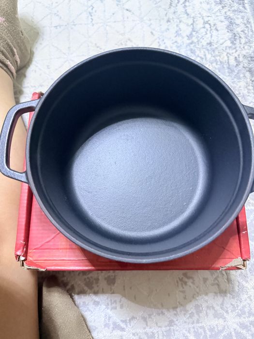 Продам новый чугунный казан