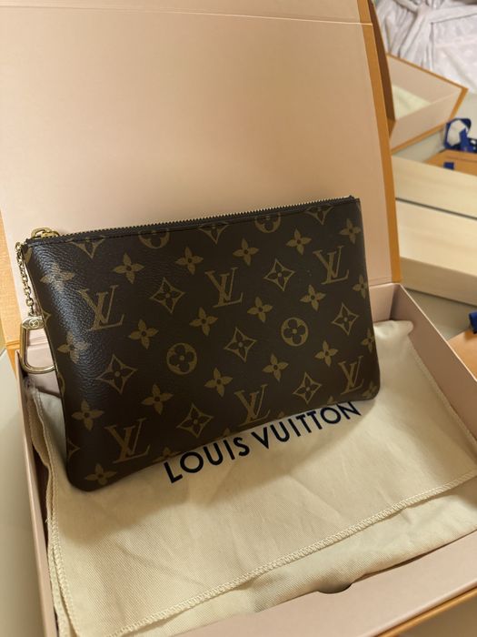 Louis Vuitton Key Pouch M