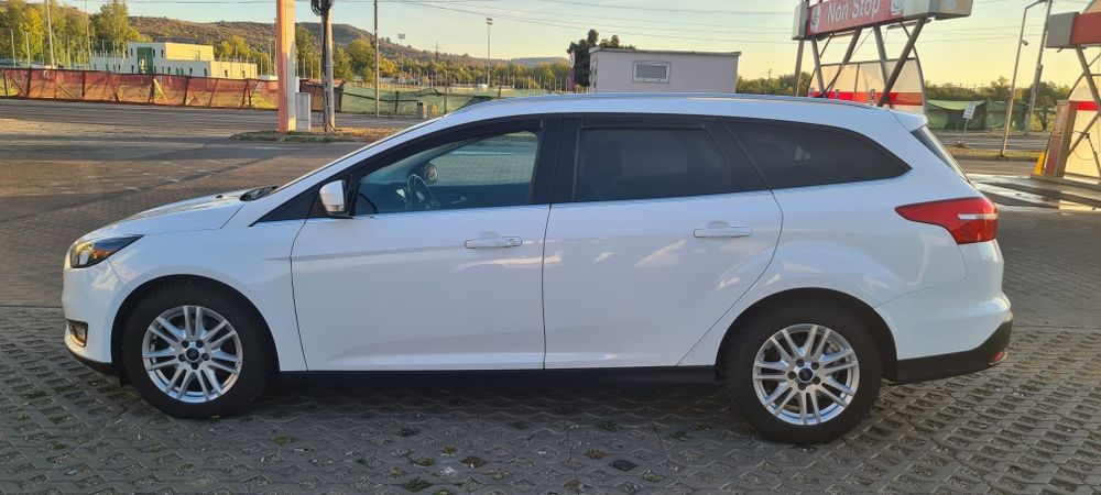 FORD Focus 2015 — imagine 3