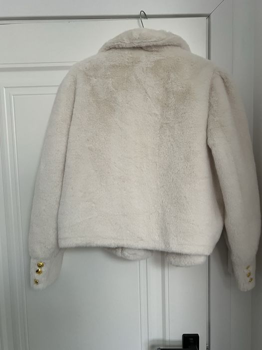 Модная красивая эко шубка