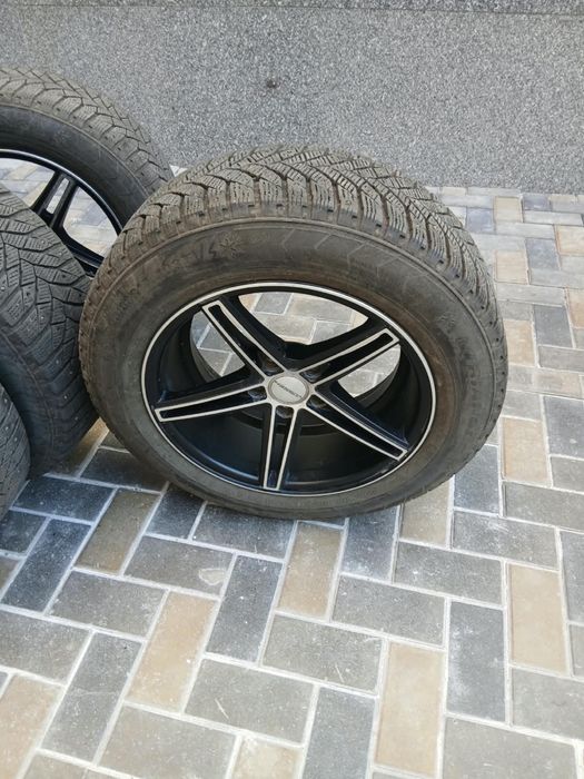Зимние шипованные шины Тriangle