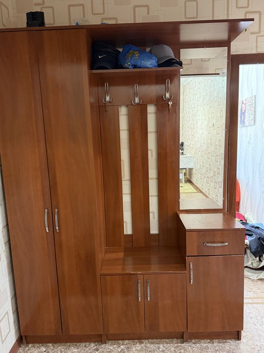 Продается прихожая. Размер 1.6 м Город: Тараз